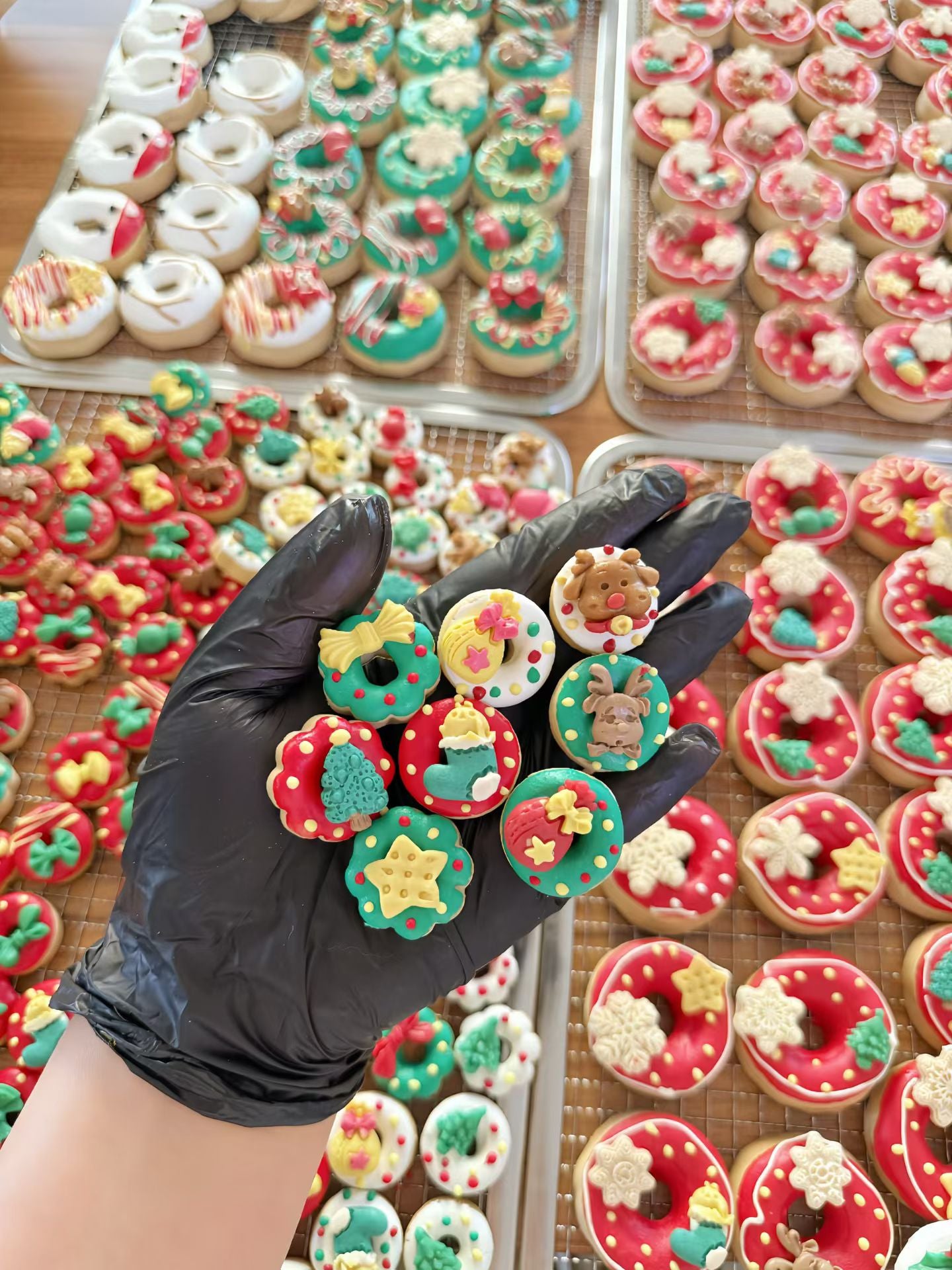 Christmas Limited Edition Mini Donuts ๐ฉ ๅฃ่ฏ้ๅฎmini็็ๅ