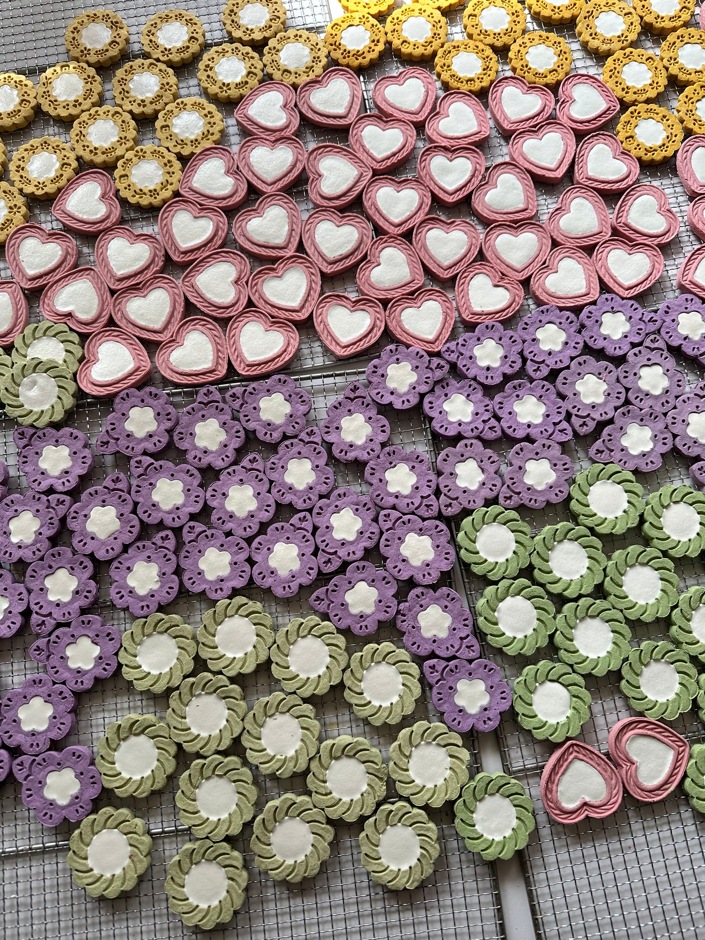 Heart shape biscuits 羊奶甜心爆爆饼干