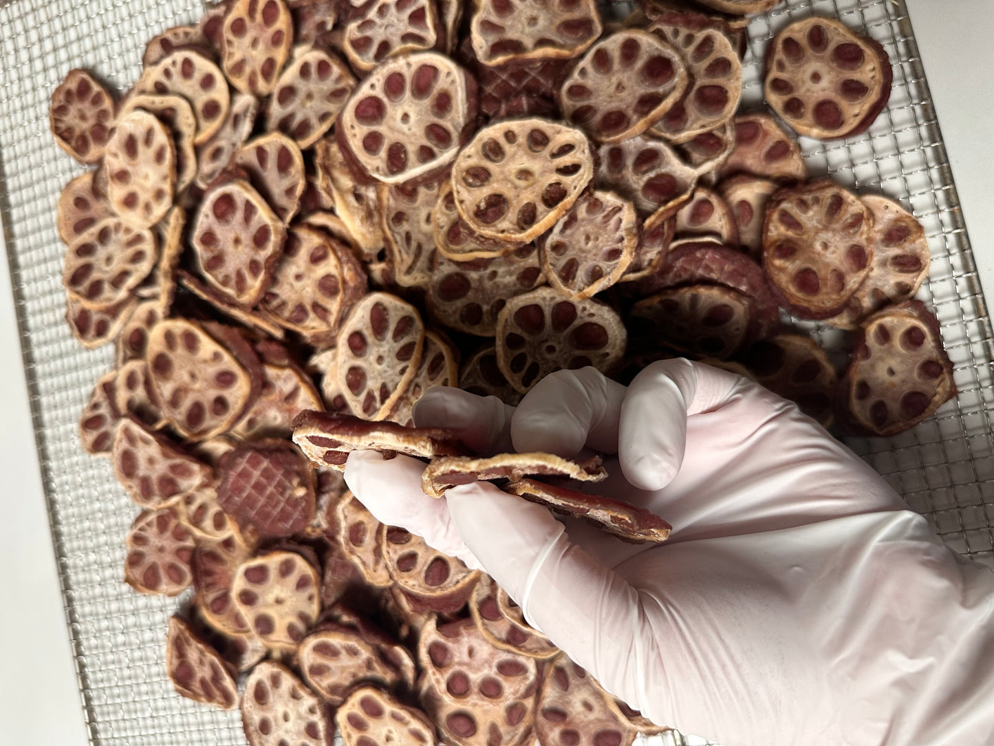 Duck wrapped lotus root 鸭肉绕莲藕片