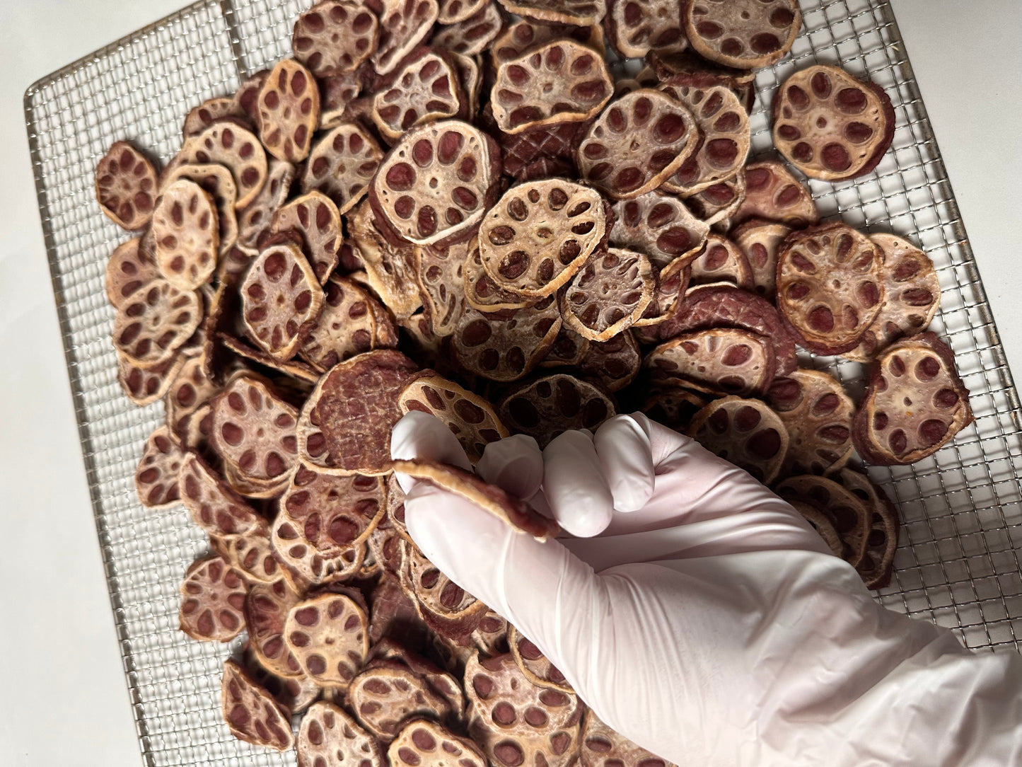Duck wrapped lotus root 鸭肉绕莲藕片