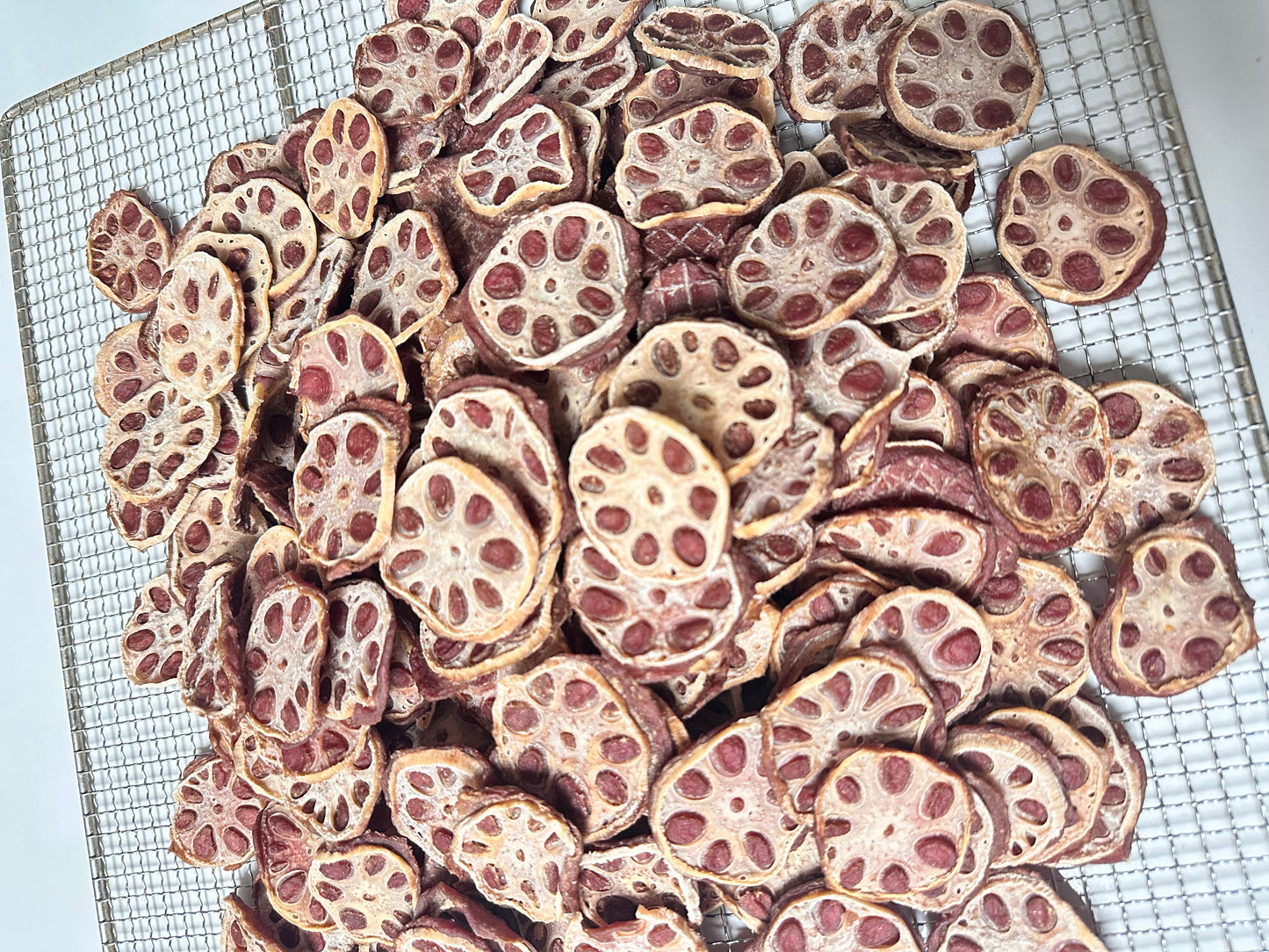 Duck wrapped lotus root 鸭肉绕莲藕片