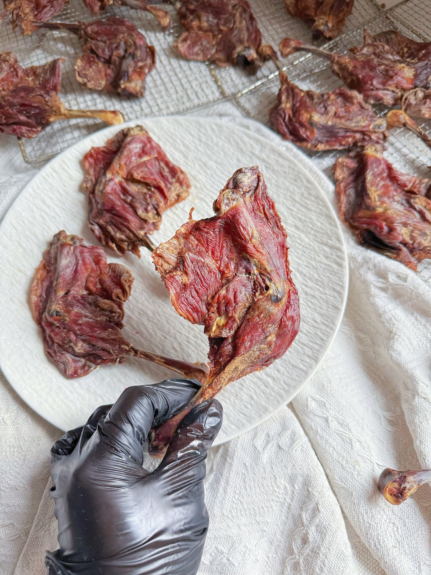 Drying duck legs 烘干大鸭腿