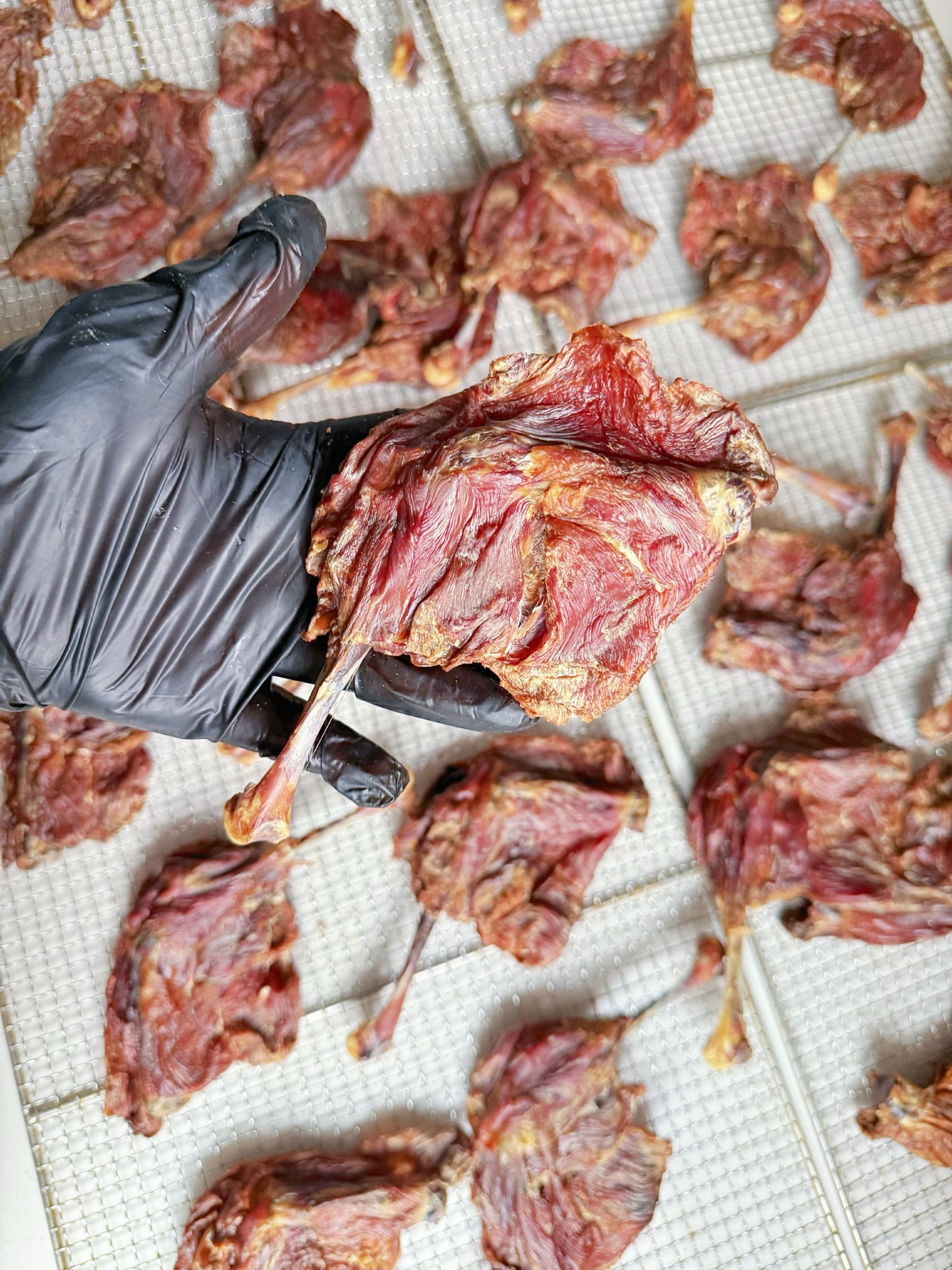 Drying duck legs 烘干大鸭腿