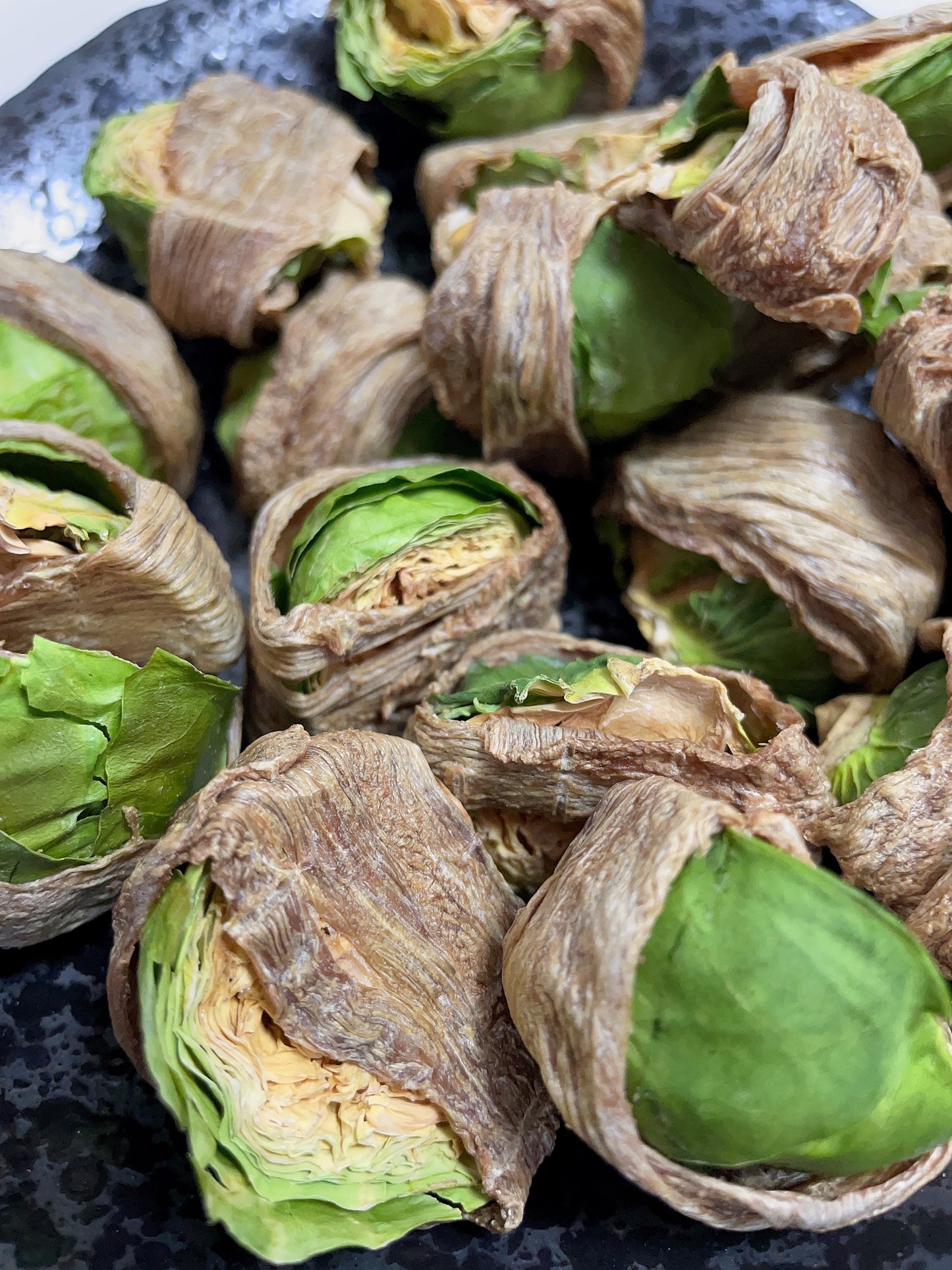 Duck wrapped Brussels Sprouts 鸭肉绕抱子甘蓝