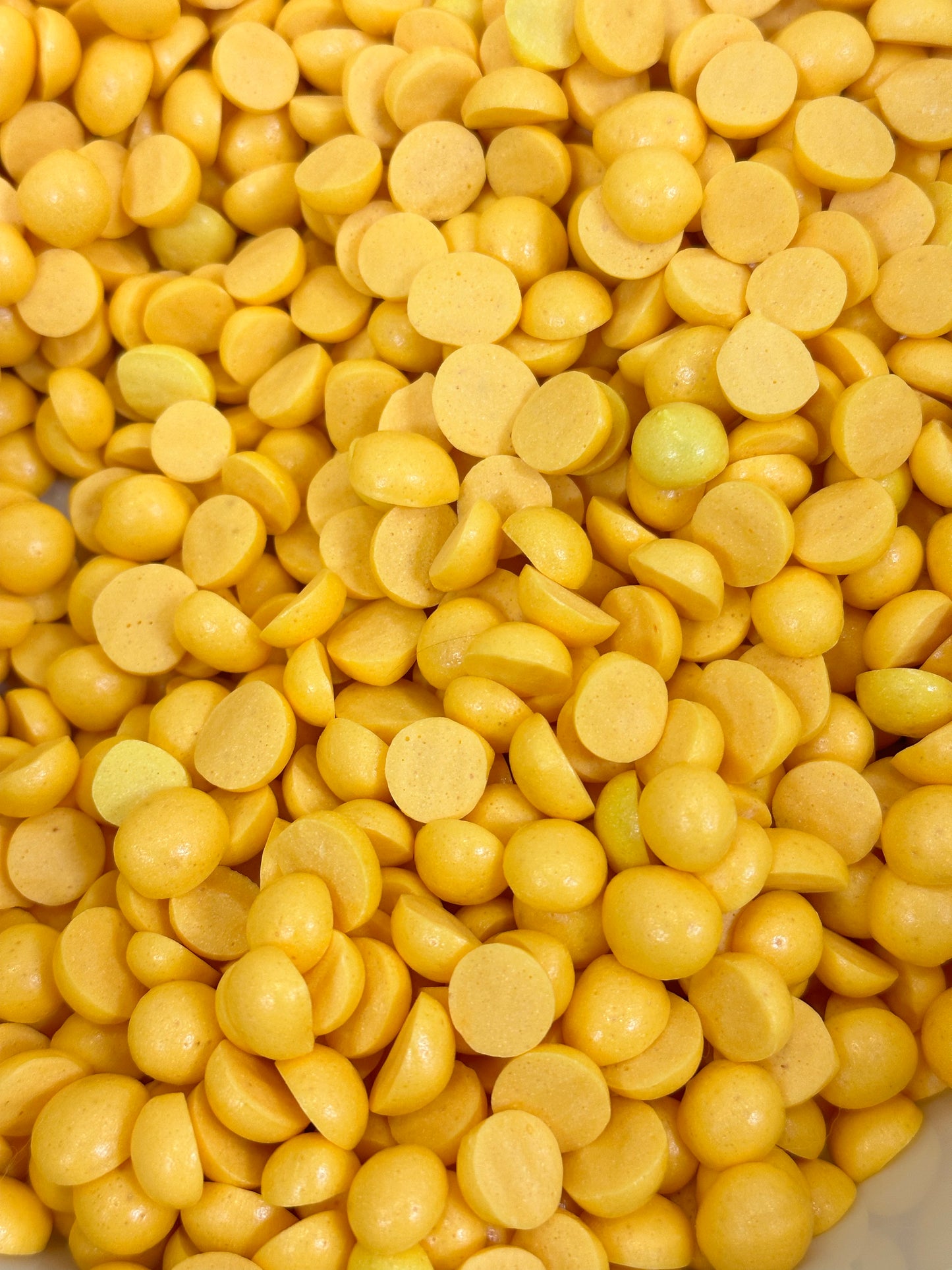 Egg yolk bean 蛋黄溶豆