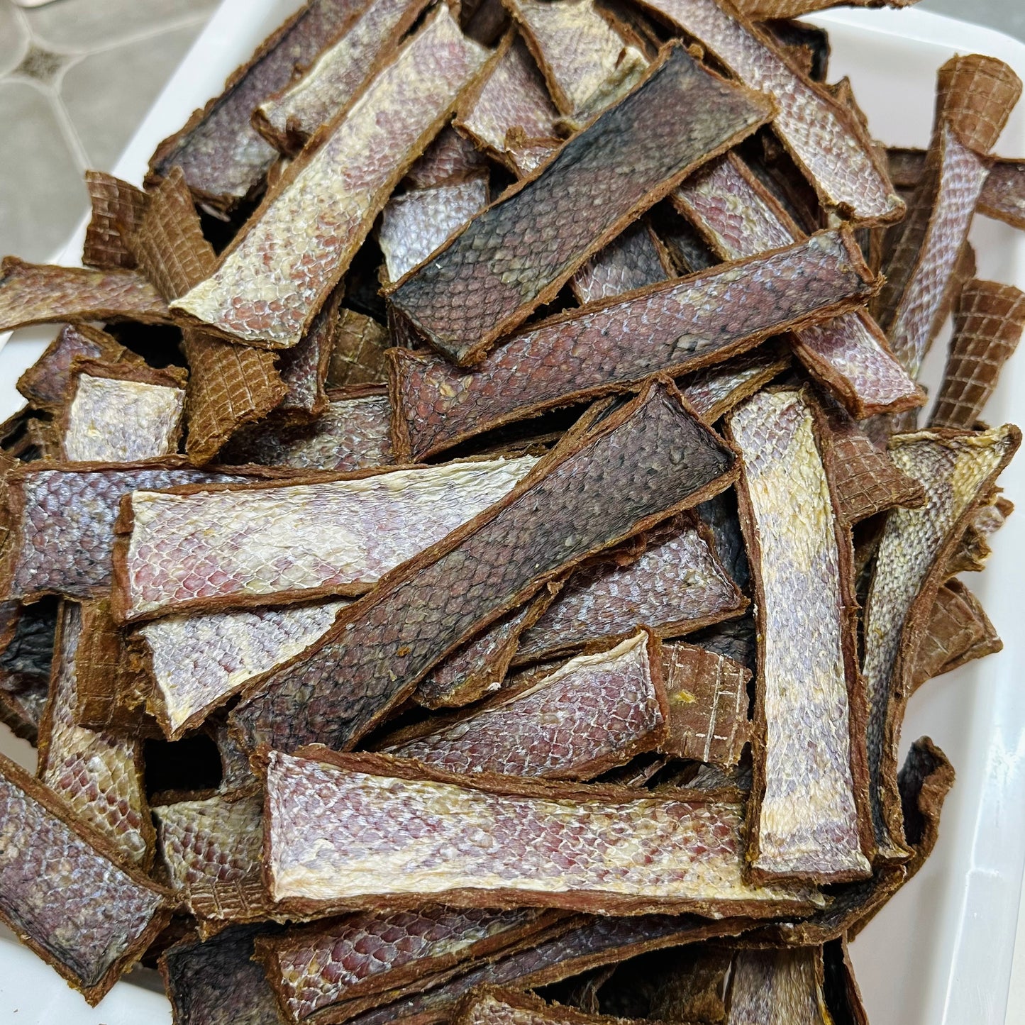 Crispy duck and fish skin 鸭肉鱼皮脆